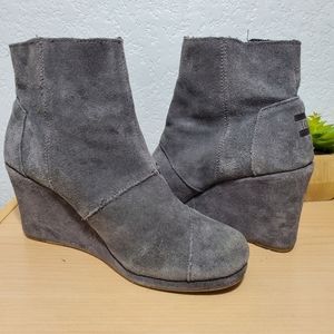 Tom's Desert booties